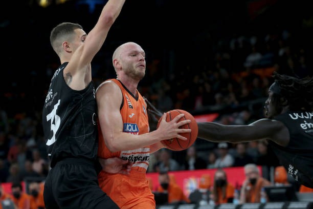 这面盾告诉 这面盾告诉