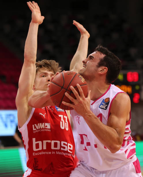 球运动在普 球运动在普